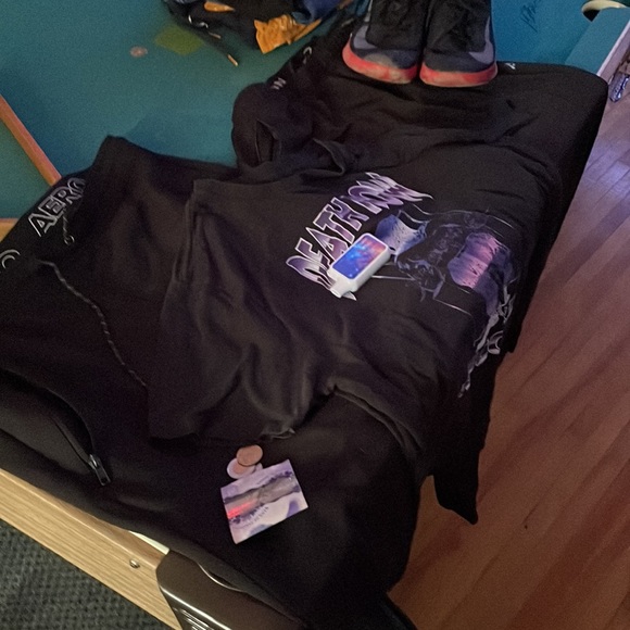 Name brand clothes cheap - Picture 2 of 4